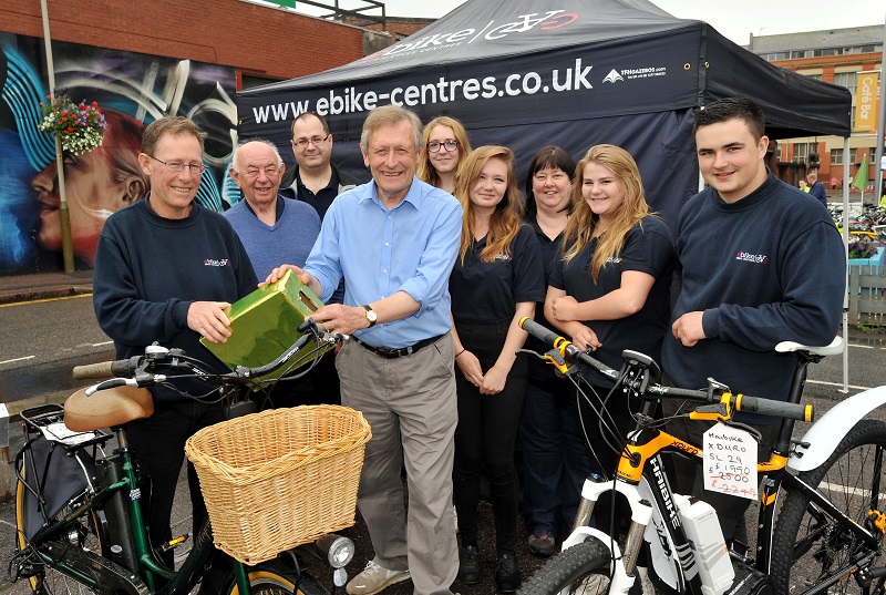Mayor draws lucky £1000 ebike winner at Leicester Sky RideEbike Centres
